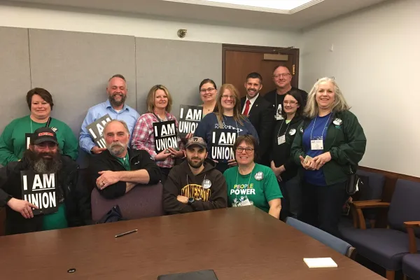 rep_dan_wolgamott_member_meeting_jan_conrad_rick_frauendienst_rick_neyssen_destiny_dusosky_cr_lia_nistler.jpg