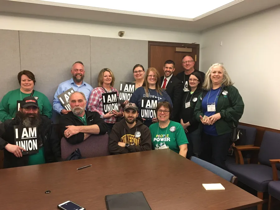 rep_dan_wolgamott_member_meeting_jan_conrad_rick_frauendienst_rick_neyssen_destiny_dusosky_cr_lia_nistler.jpg